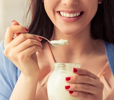 Os benefícios de consumir iogurte diariamente
